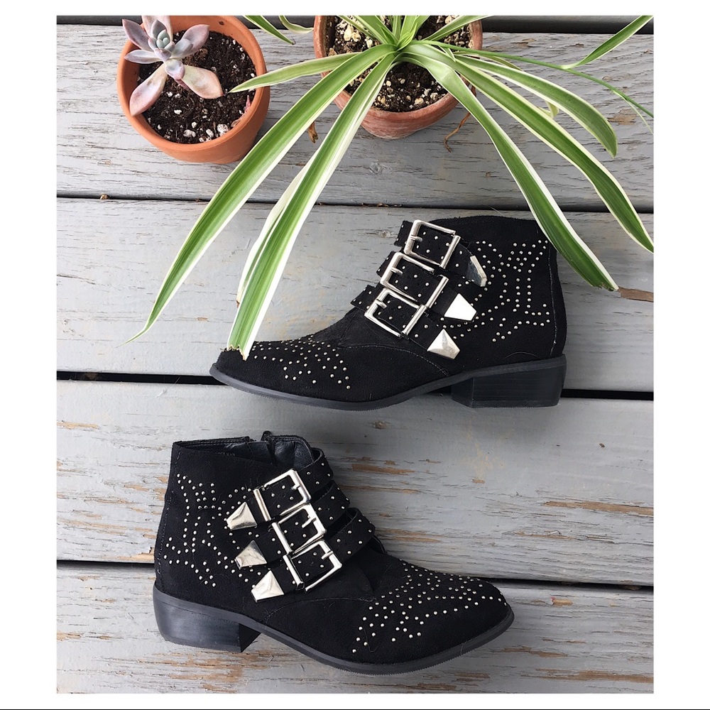NWOT Chic Suede Studded Bootie